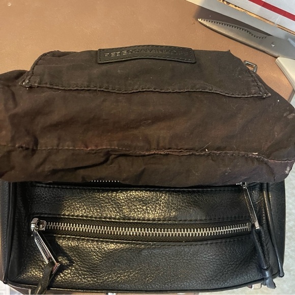 Rebecca MINKOFF Five-Zip Mini Crossbody Black - Picture 8 of 9